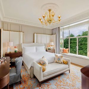 Deluxe Suite met een Slaapkamer en een King Size Bed